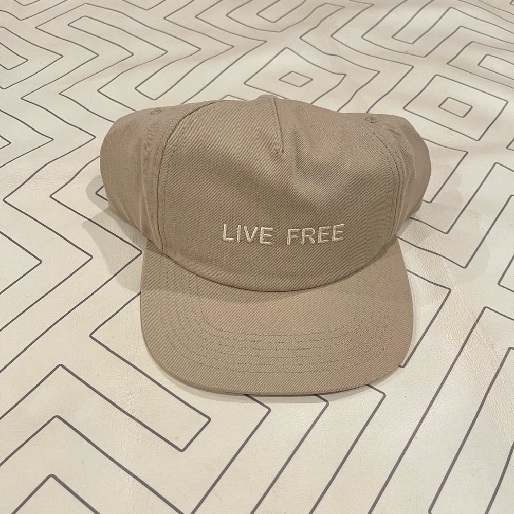 NWT Turtlebox Live Free Snapback